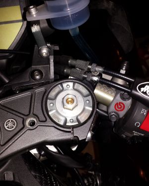 Brembo RCS CNC-Machine Clamp, Red Brembo Logo