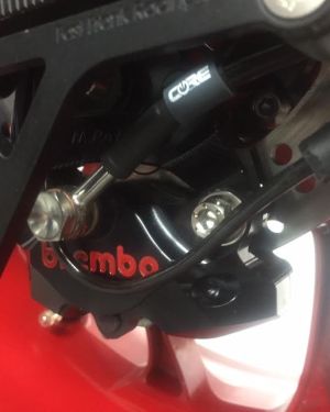 2015+ Yamaha YZF-R1 / R1M / R1S 84mm Under Mount Caliper Bracket