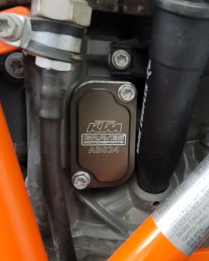 Graves Motorsports Smog Block Off Plate – KTM 690 (2019-2023) | Husqvarna 701 (2017-2023)