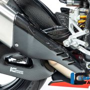 Ilmberger Carbon Fiber Silencer Protector Aprilia RSV4 / Tuono (2021-2022) – Gloss